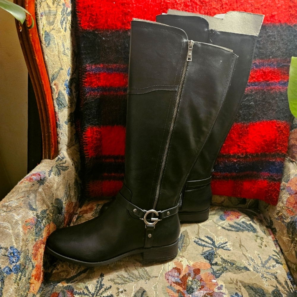GBG Los Angeles Wide calf bootsnew with tags